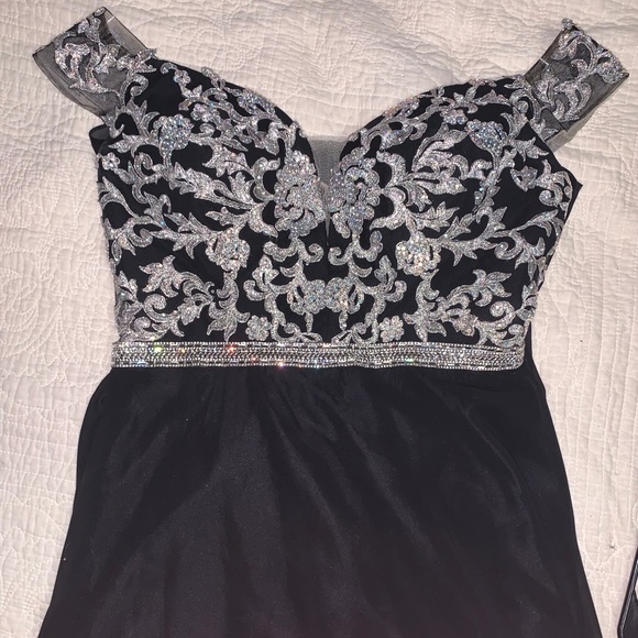 Prom Dress - Picture 4 of 7